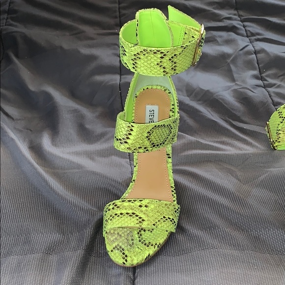 Steve Madden heels - Picture 2 of 6